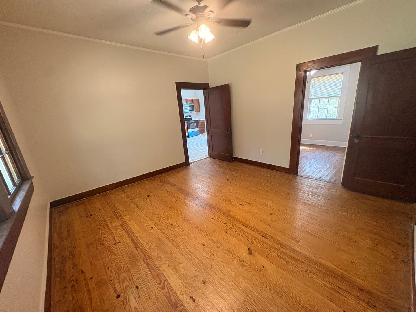 Athens House: 1095 Macon Highway