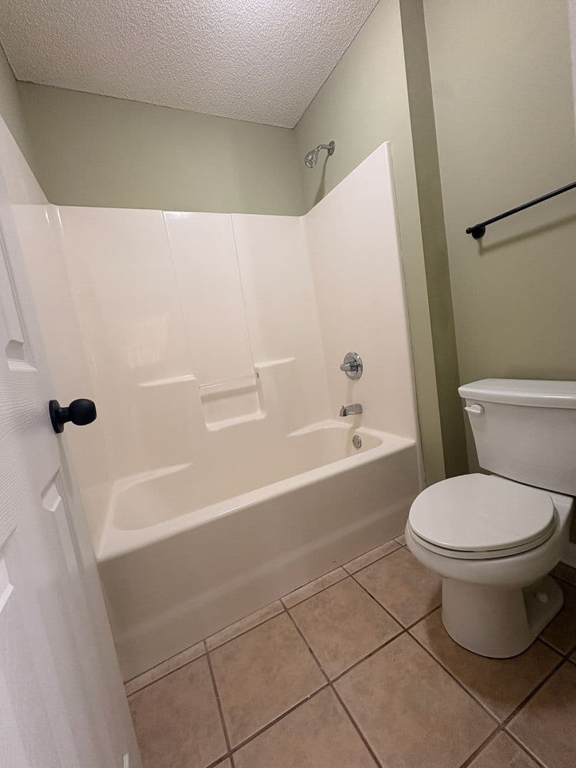 Athens House: 251 Twin Creek Shores