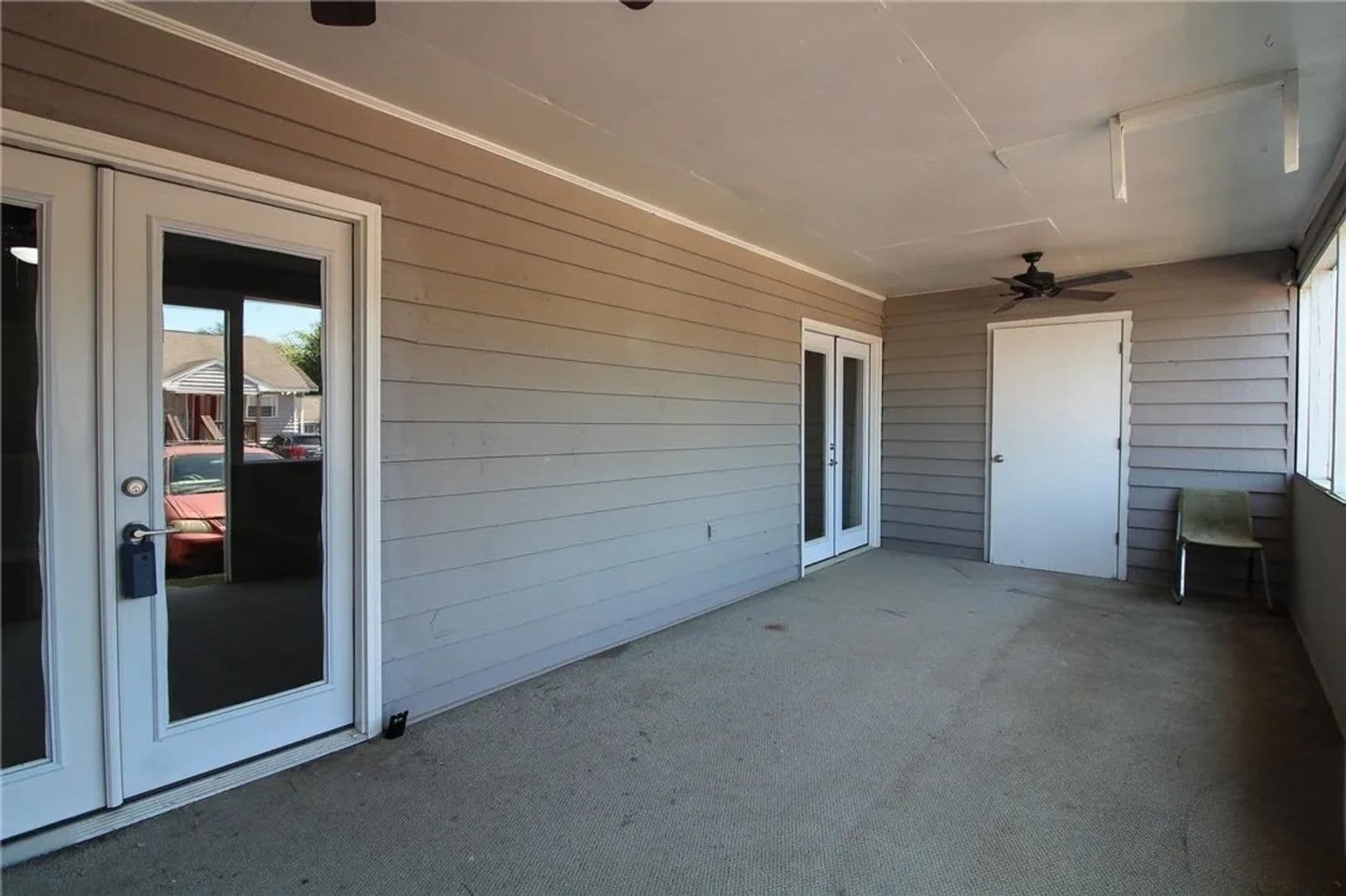 Athens Condo: 2505 W Broad St. #212