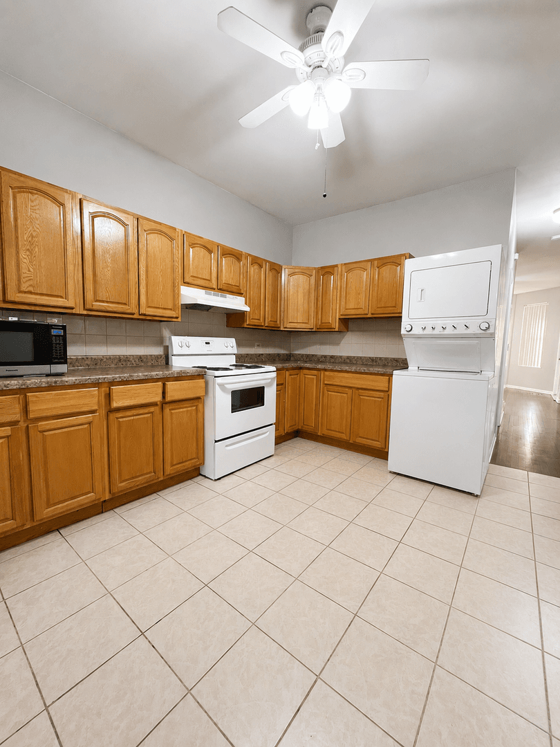 Chicago Apartment: 1235 S Kolin Ave