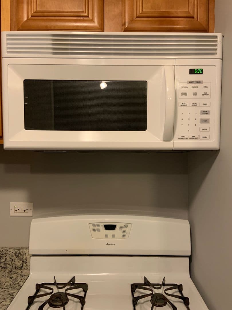 Chicago Apartment: 7147 S Princeton Avenue