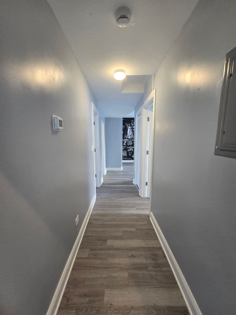 Chicago Apartment: 1111 W 62nd Street