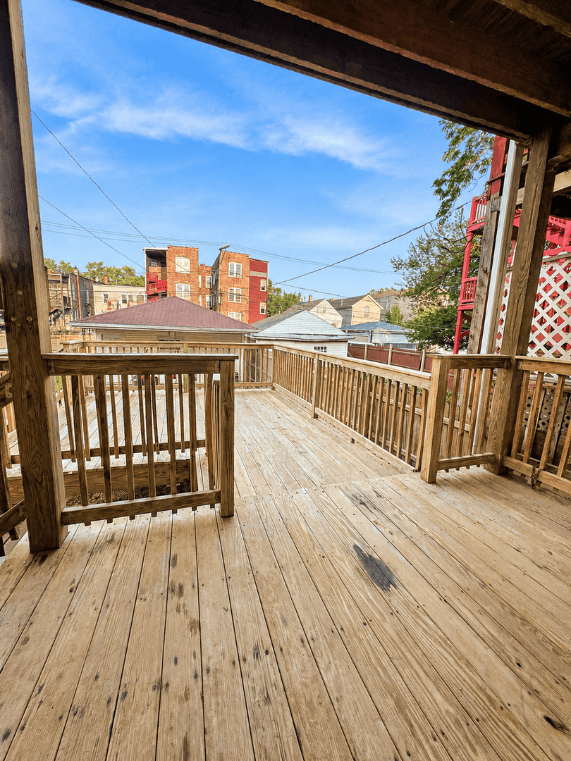 Chicago Apartment: 1235 S Kolin Ave