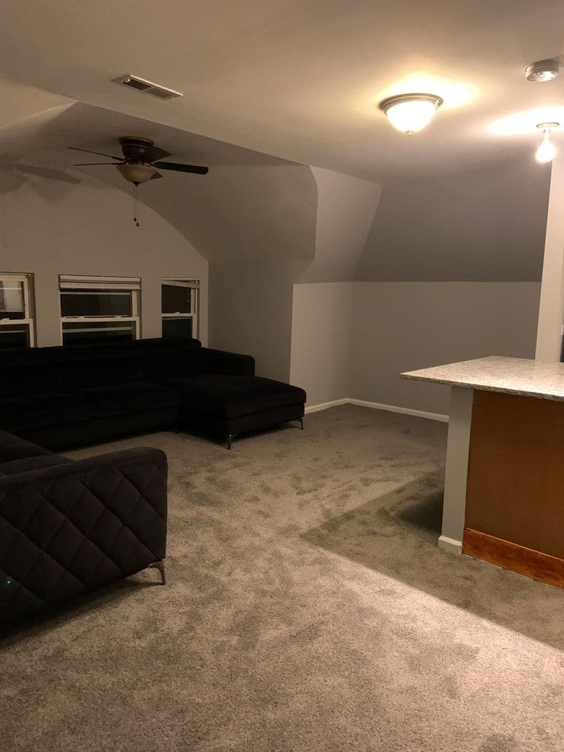 Chicago Apartment: 7147 S Princeton Avenue