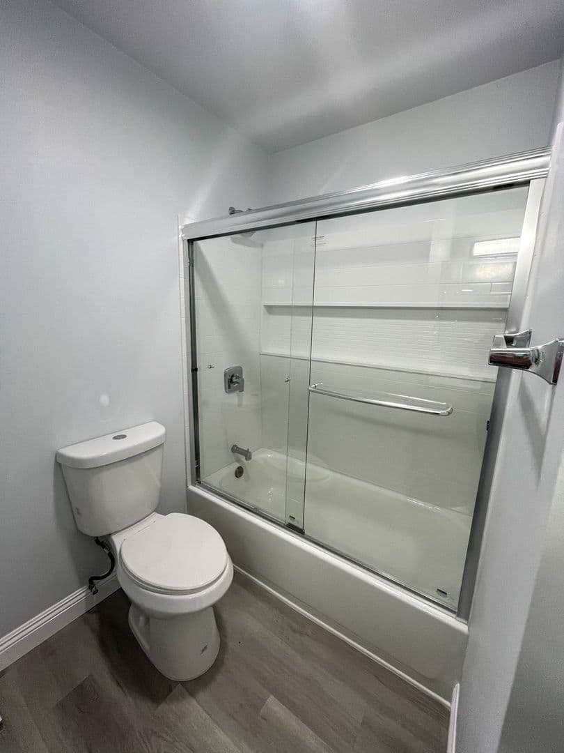 Oceanside Apartment: 322 Garrison Street