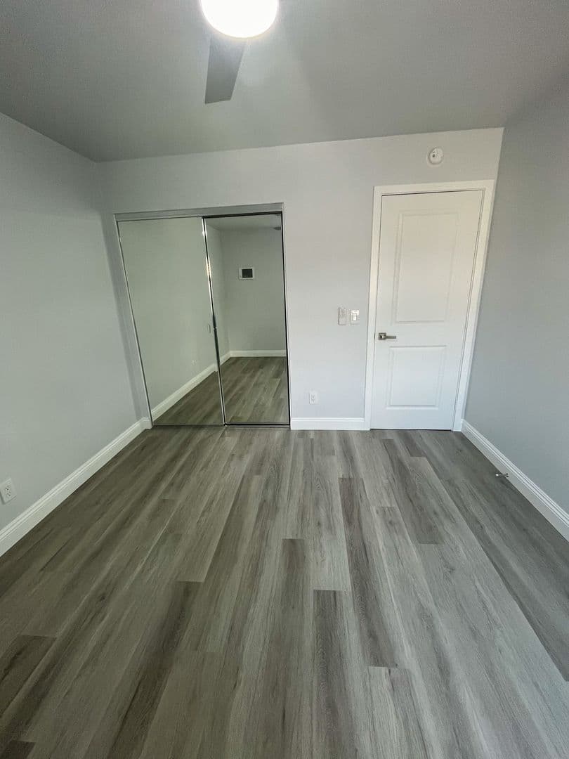 Oceanside Apartment: 322 Garrison Street