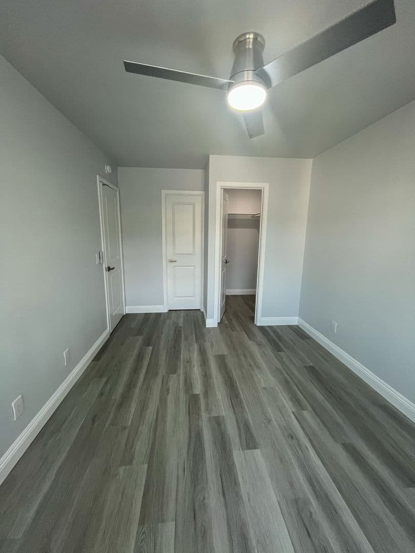 Oceanside Apartment: 322 Garrison Street