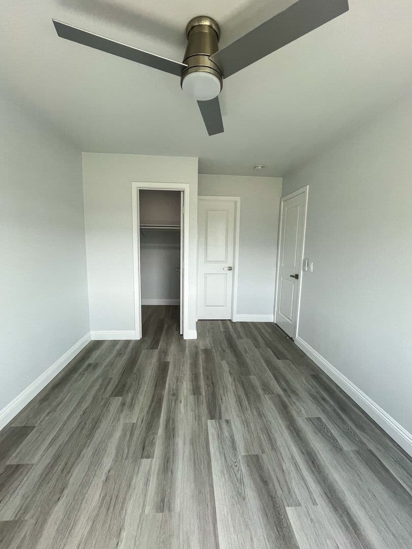 Oceanside Apartment: 3586 Mesa Dr.