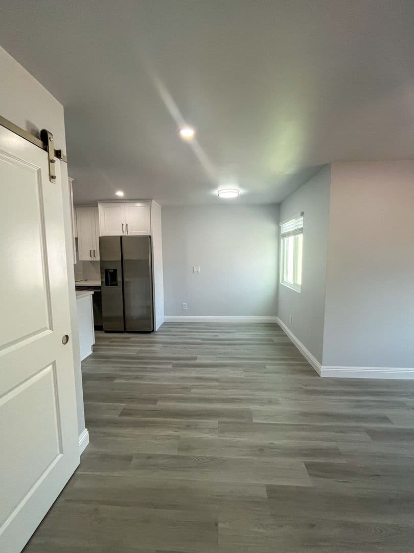 Oceanside Apartment: 322 Garrison Street
