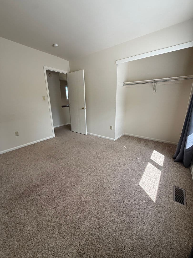 Chalfont Townhome: 126 Pipers Pl
