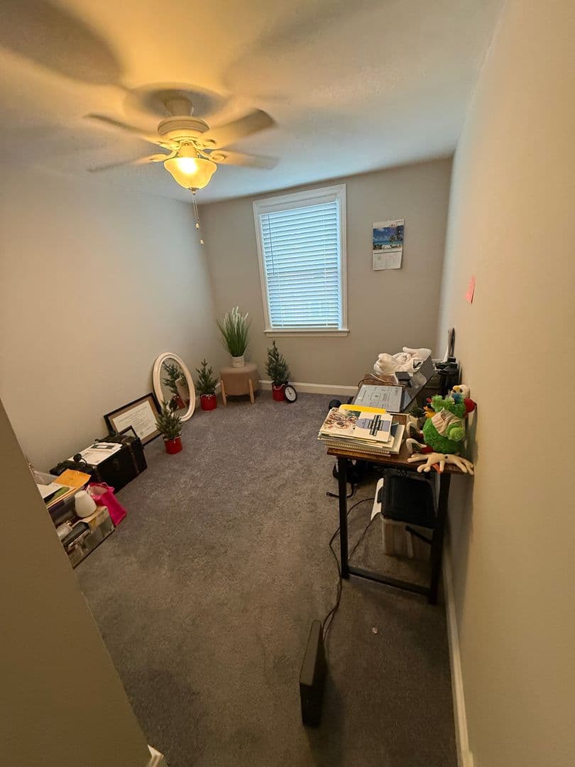 Glenolden Townhome: 407 Pine Street