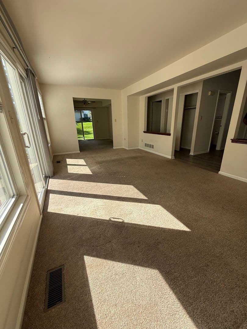 Chalfont Townhome: 126 Pipers Pl