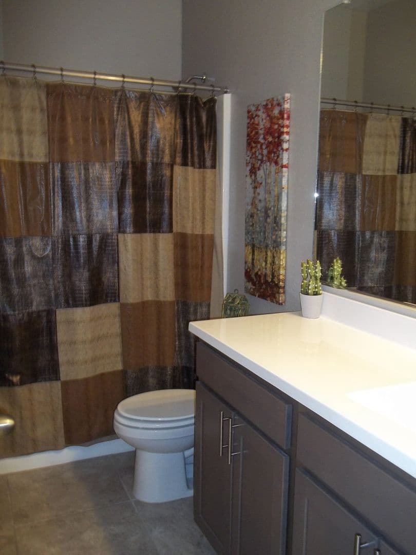 Florence House: 8508 W Rushmore Way