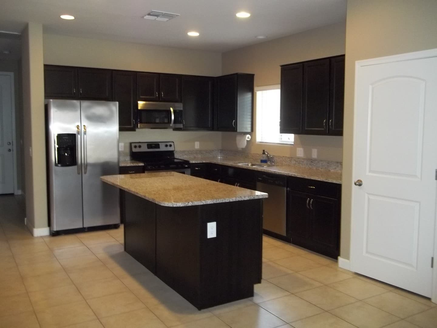 Maricopa House: 41094 W Somers Dr
