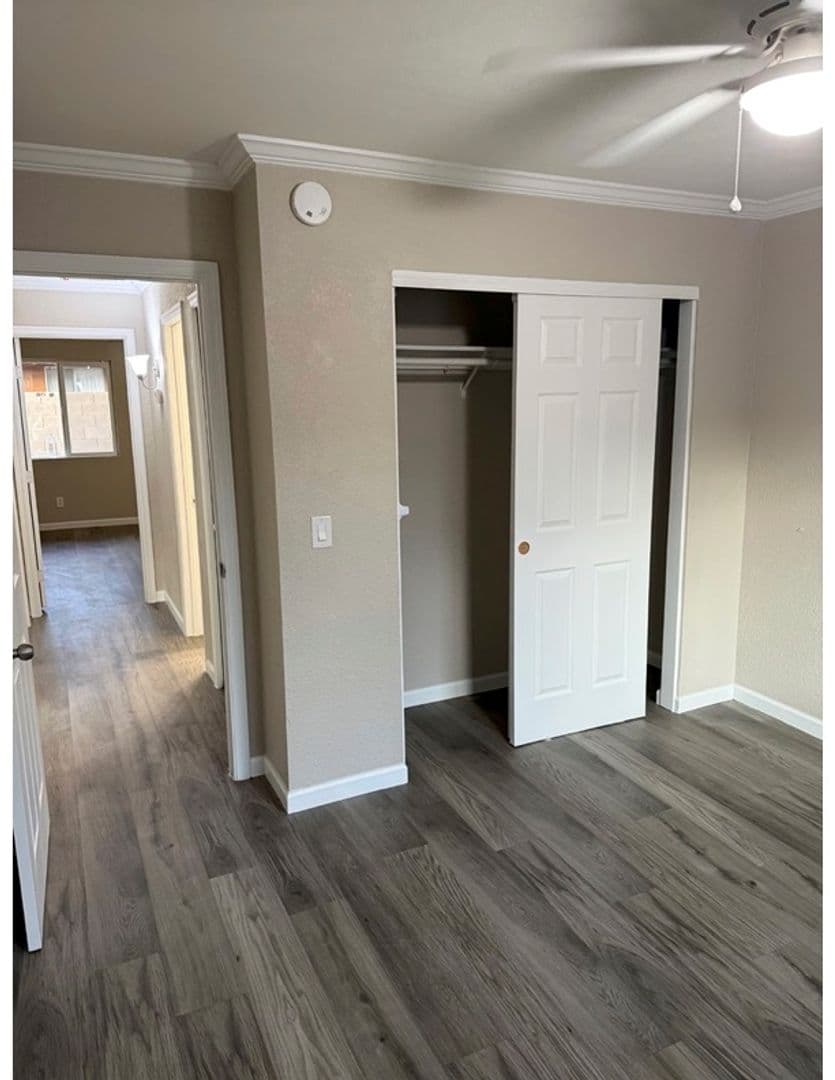 Mesa House: 6325 E Avalon St