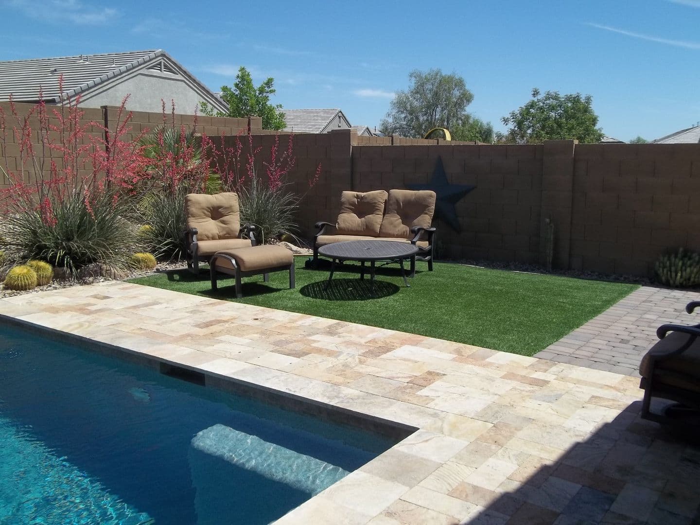 Florence House: 8508 W Rushmore Way