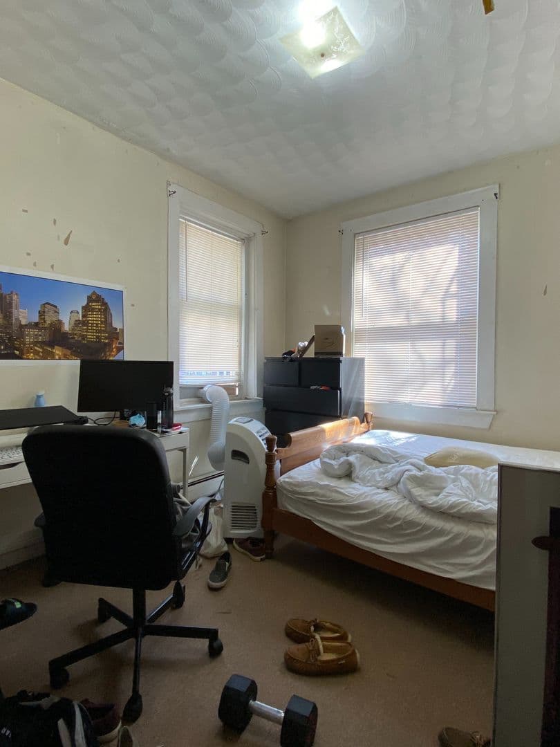 East Boston Apartment: 59 Lubec Street