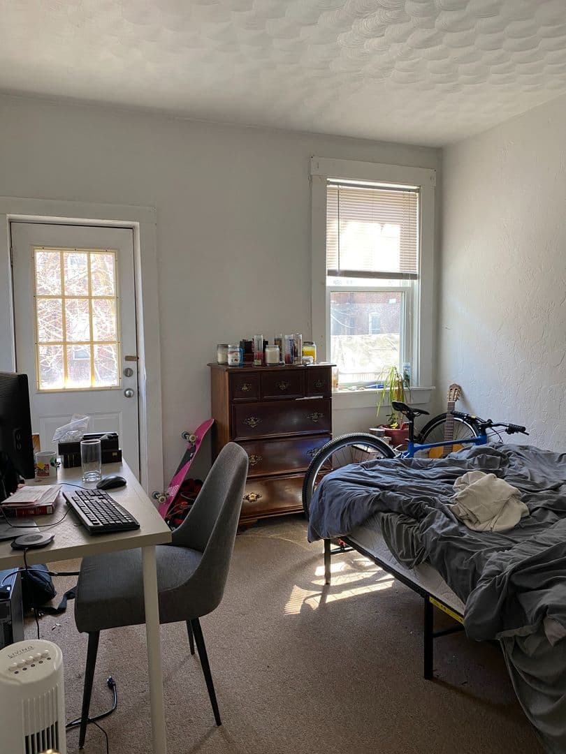 East Boston Apartment: 59 Lubec Street