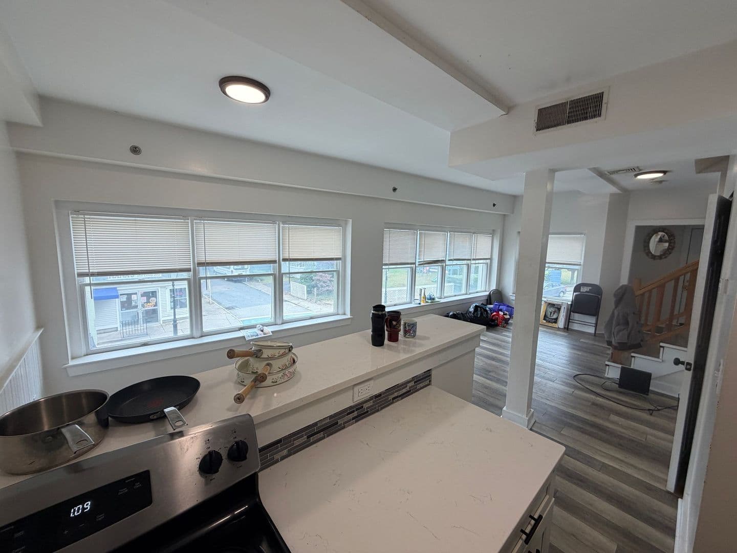 Onset Apartment: 211 Onset Avenue