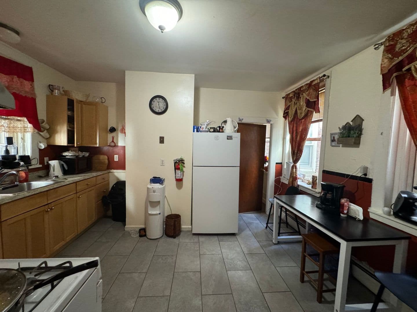 East Boston Apartment: 59 Lubec Street