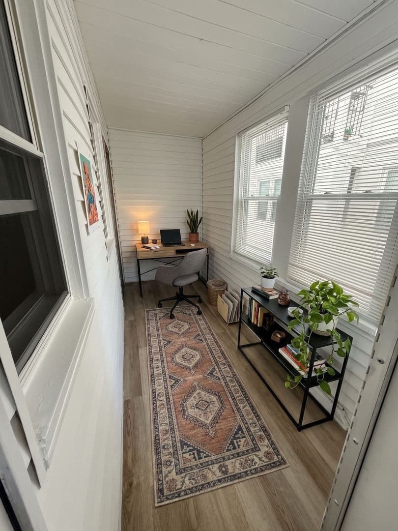 Winthrop Apartment: 87-90 Winthrop Shore Drive