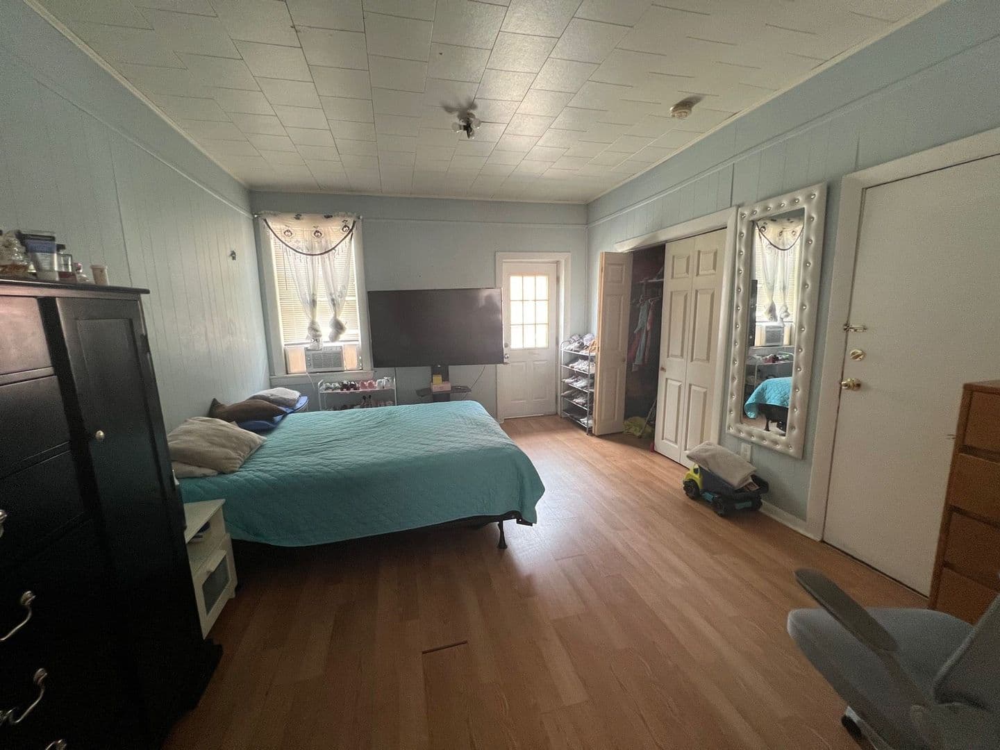 East Boston Apartment: 59 Lubec Street
