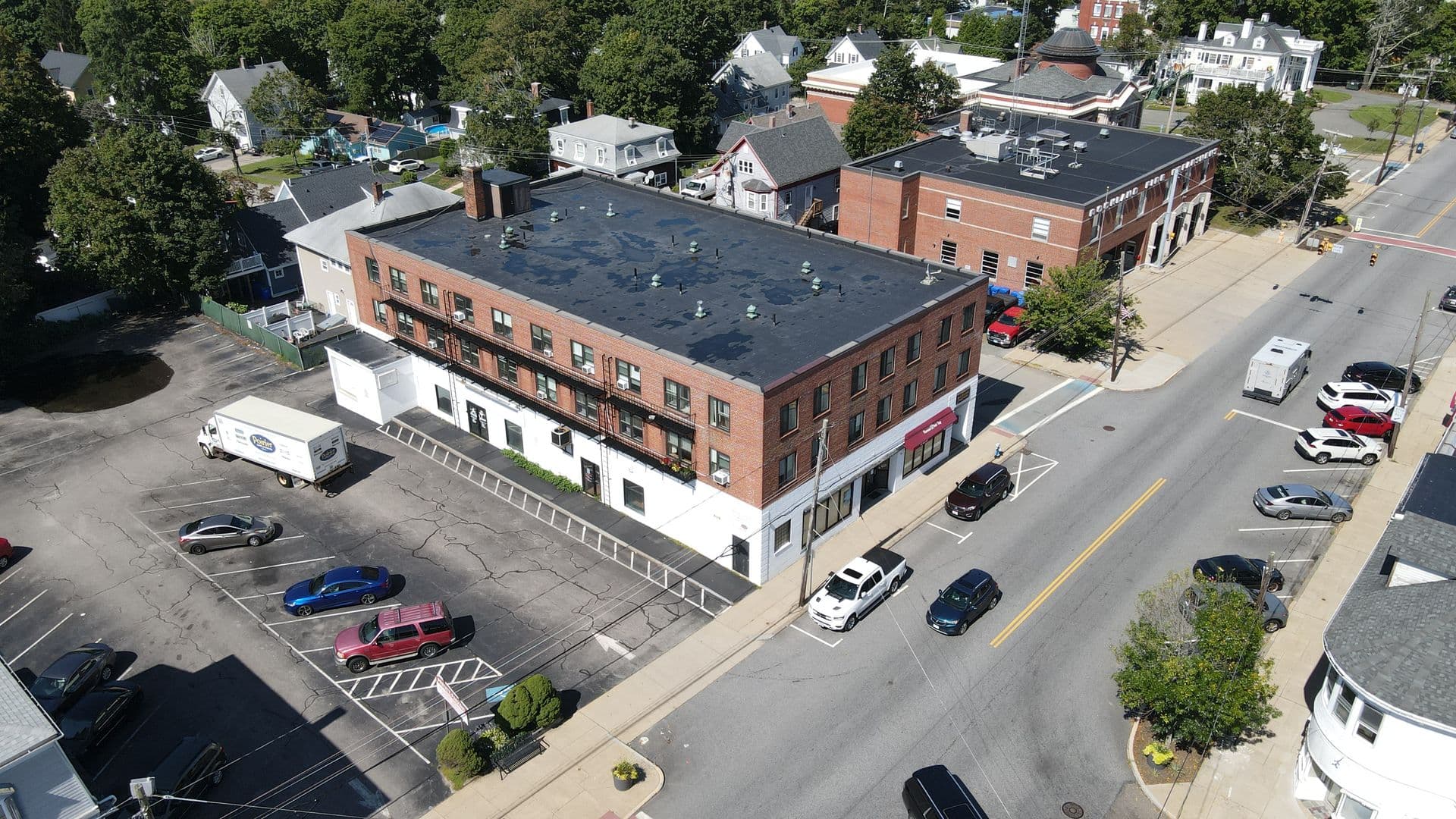 Rockland Apartment: 346 Union Street
