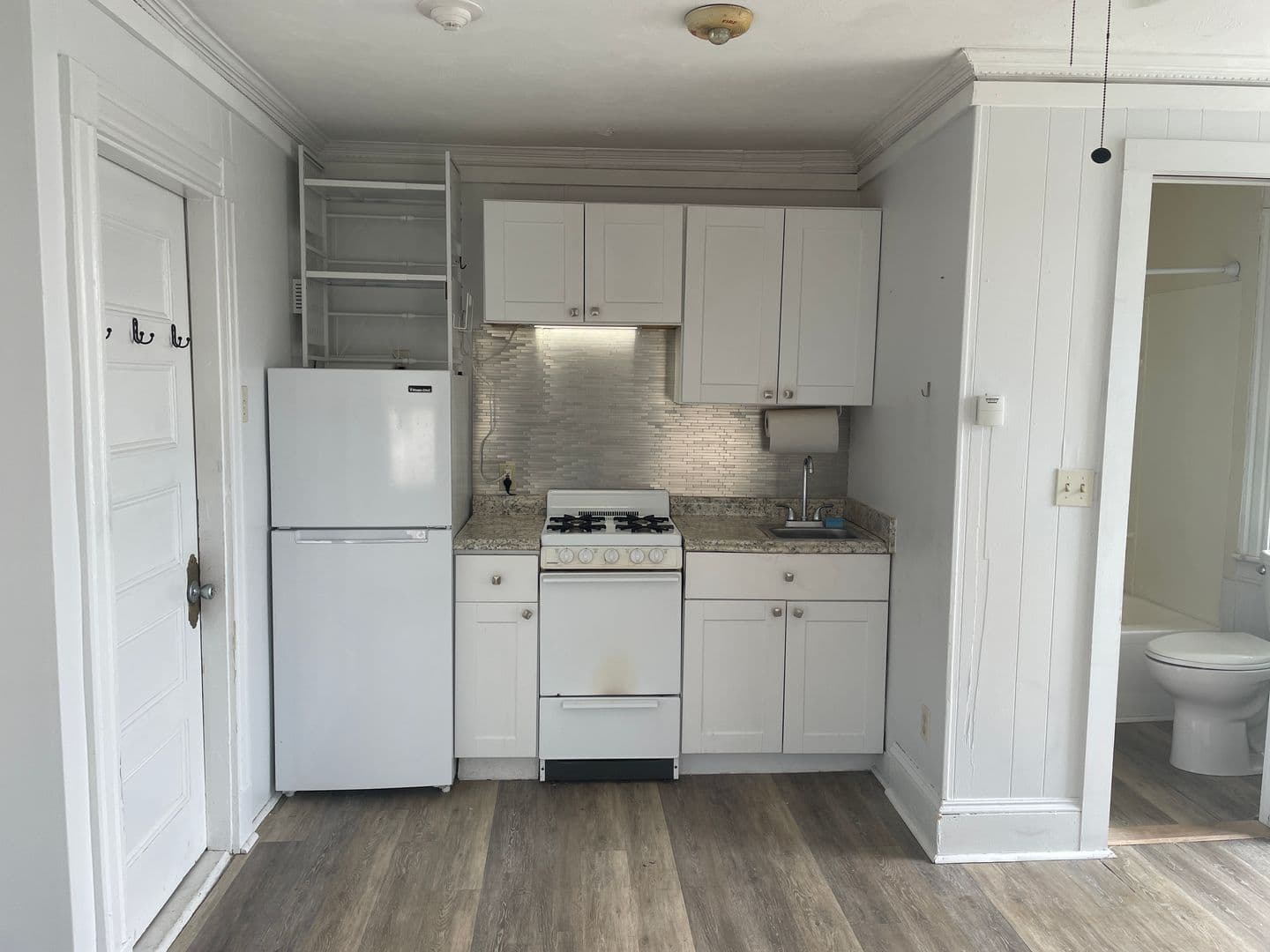 Onset Apartment: 6 S Water Street