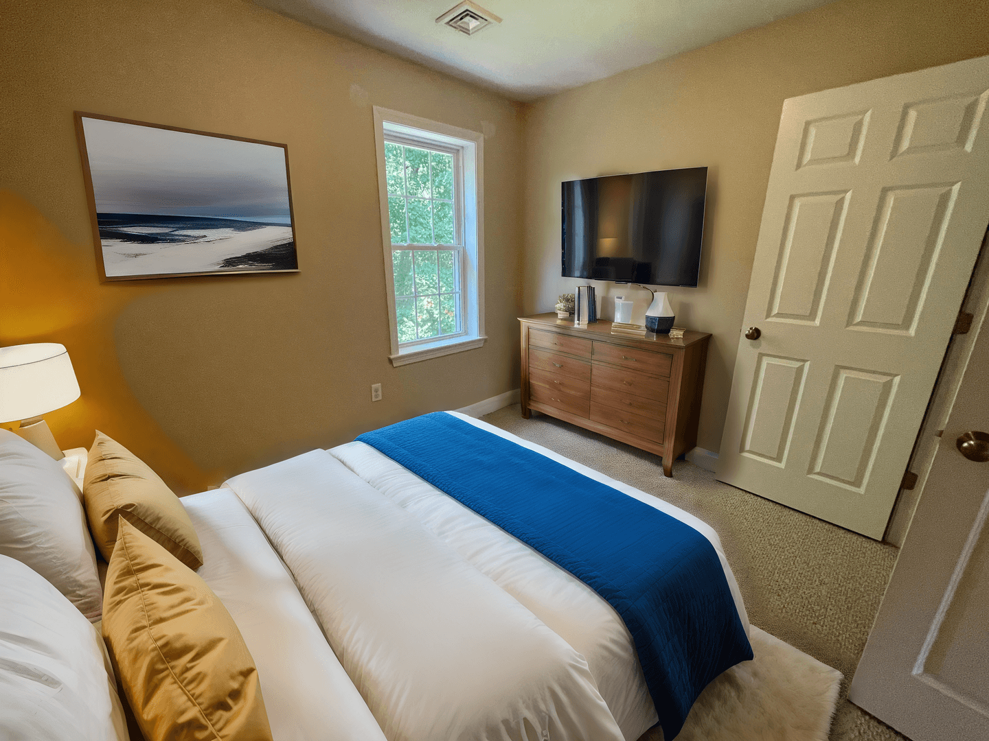 Whitman Apartment: 855 Temple Street