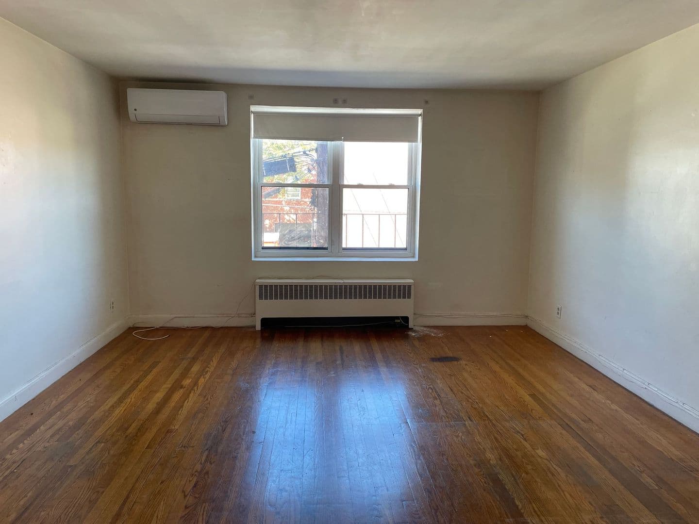 Rockland Apartment: 346 Union Street