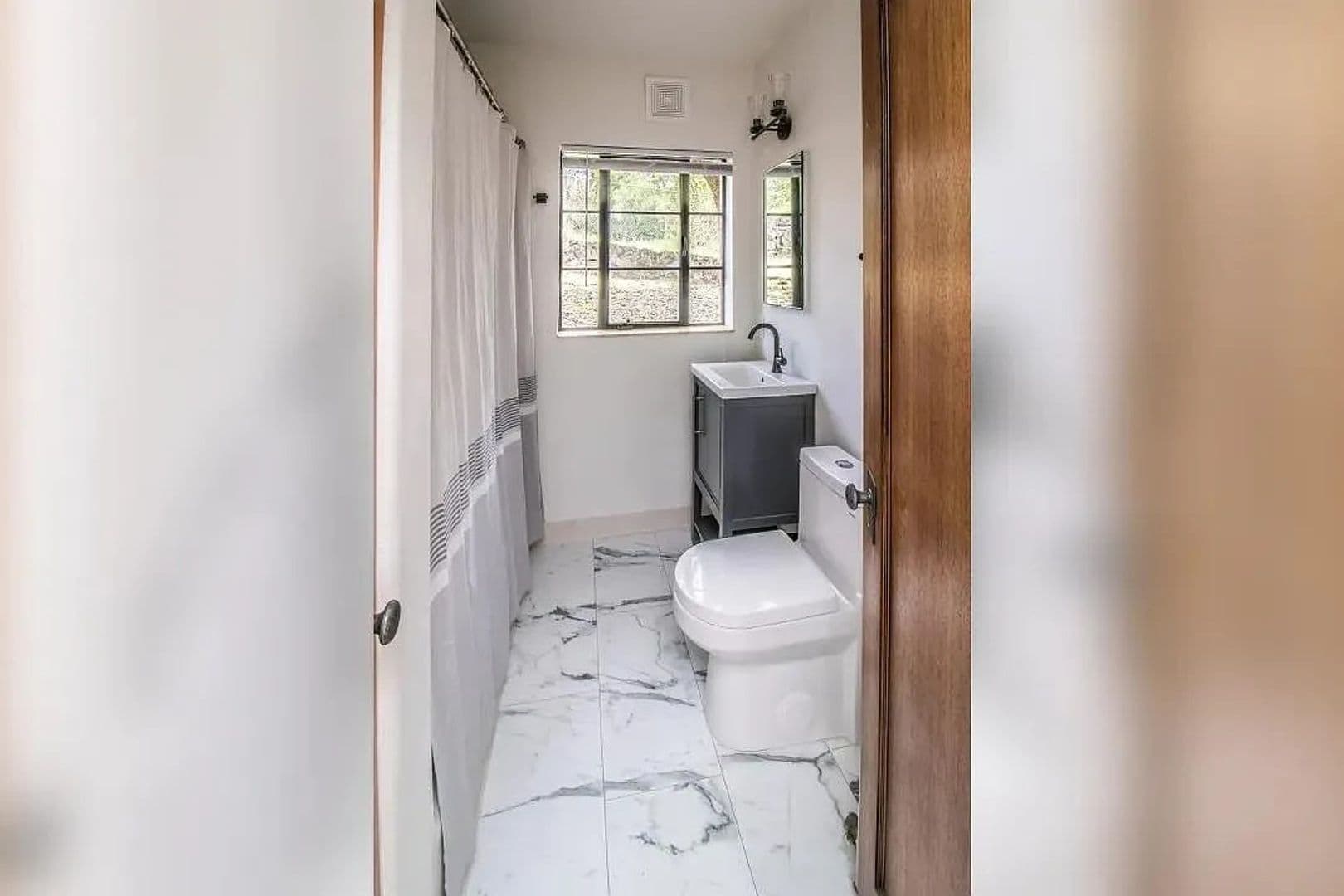 Spokane Apartment: 223 W 9th Ave