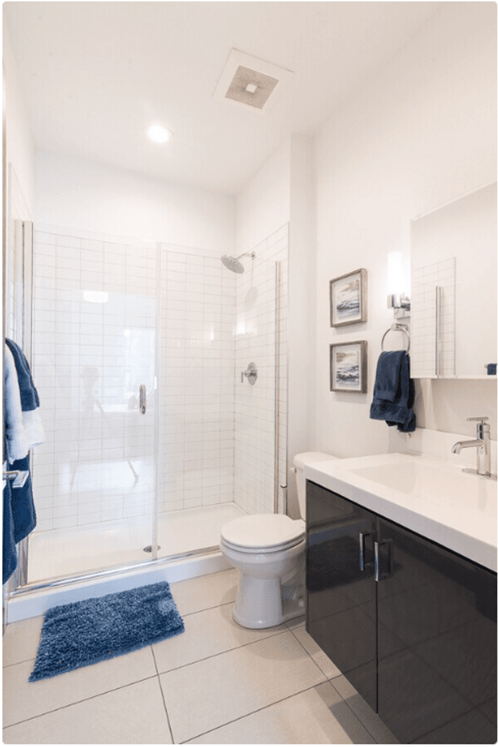 Spokane Apartment: 1310 W College Avenue