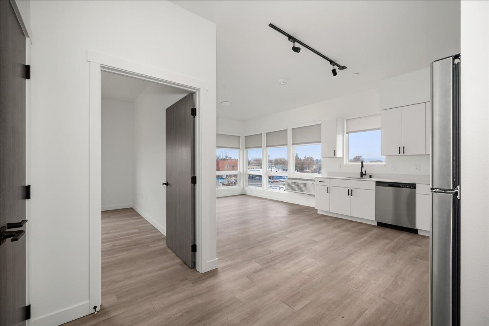 Spokane Apartment: 2002 N Monroe St