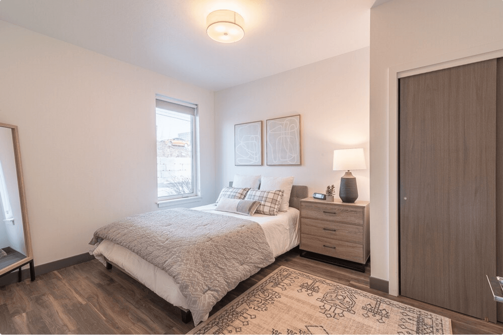 Spokane Apartment: 1310 W College Ave #201