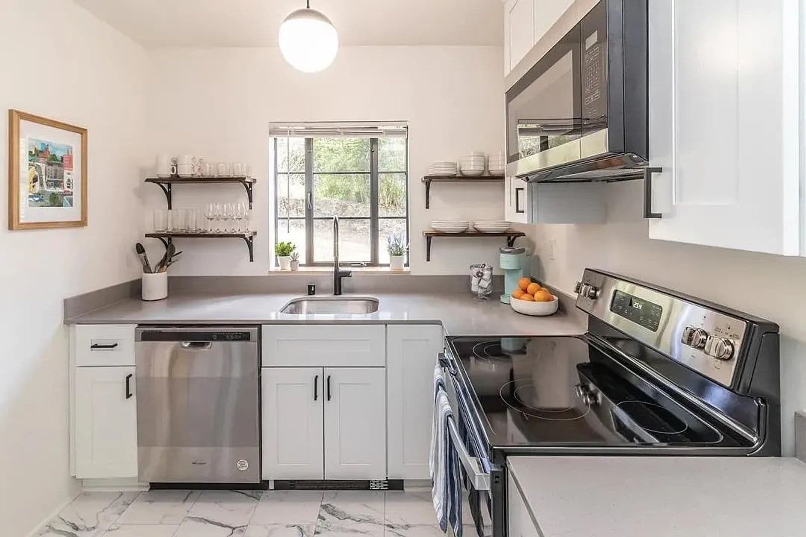 Spokane Apartment: 217 W 9th Ave