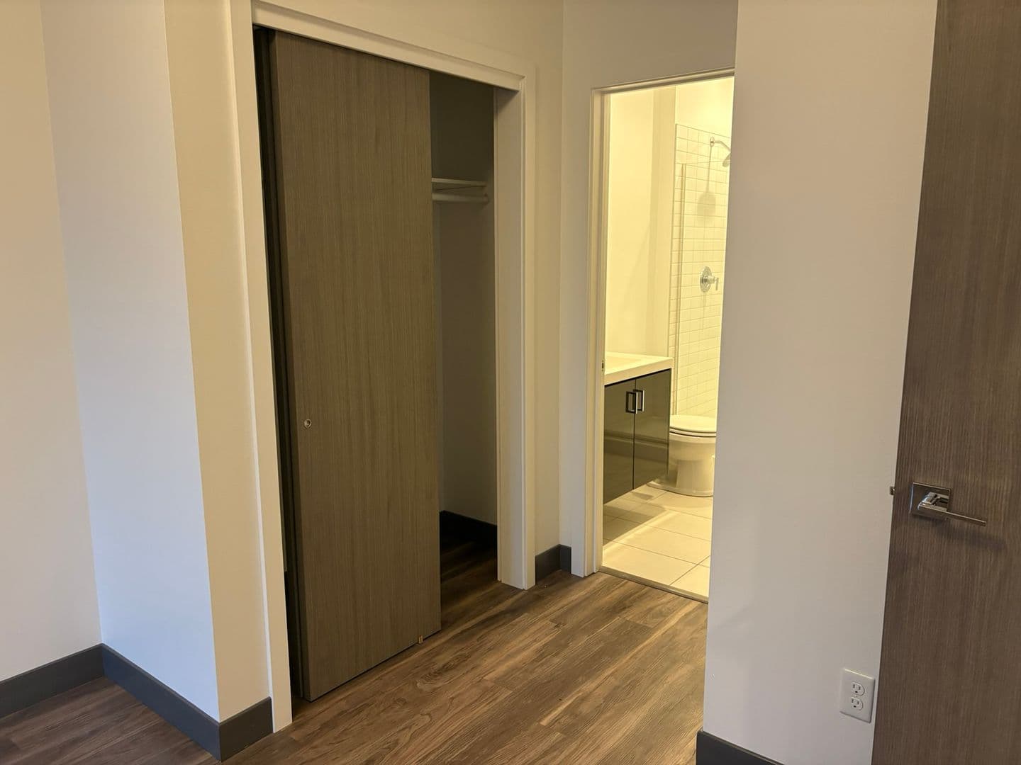 Spokane Apartment: 1310 W College Ave #201