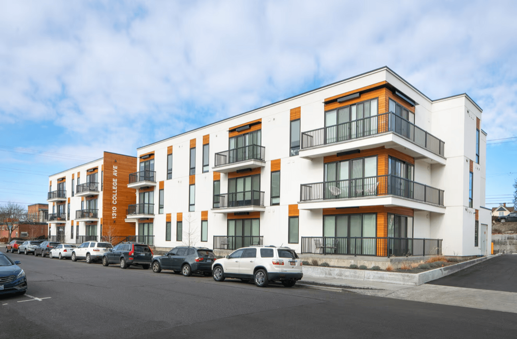 Spokane Apartment: 1310 W College Avenue