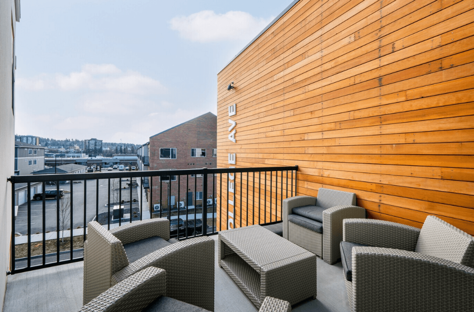 Spokane Apartment: 1310 W College Avenue