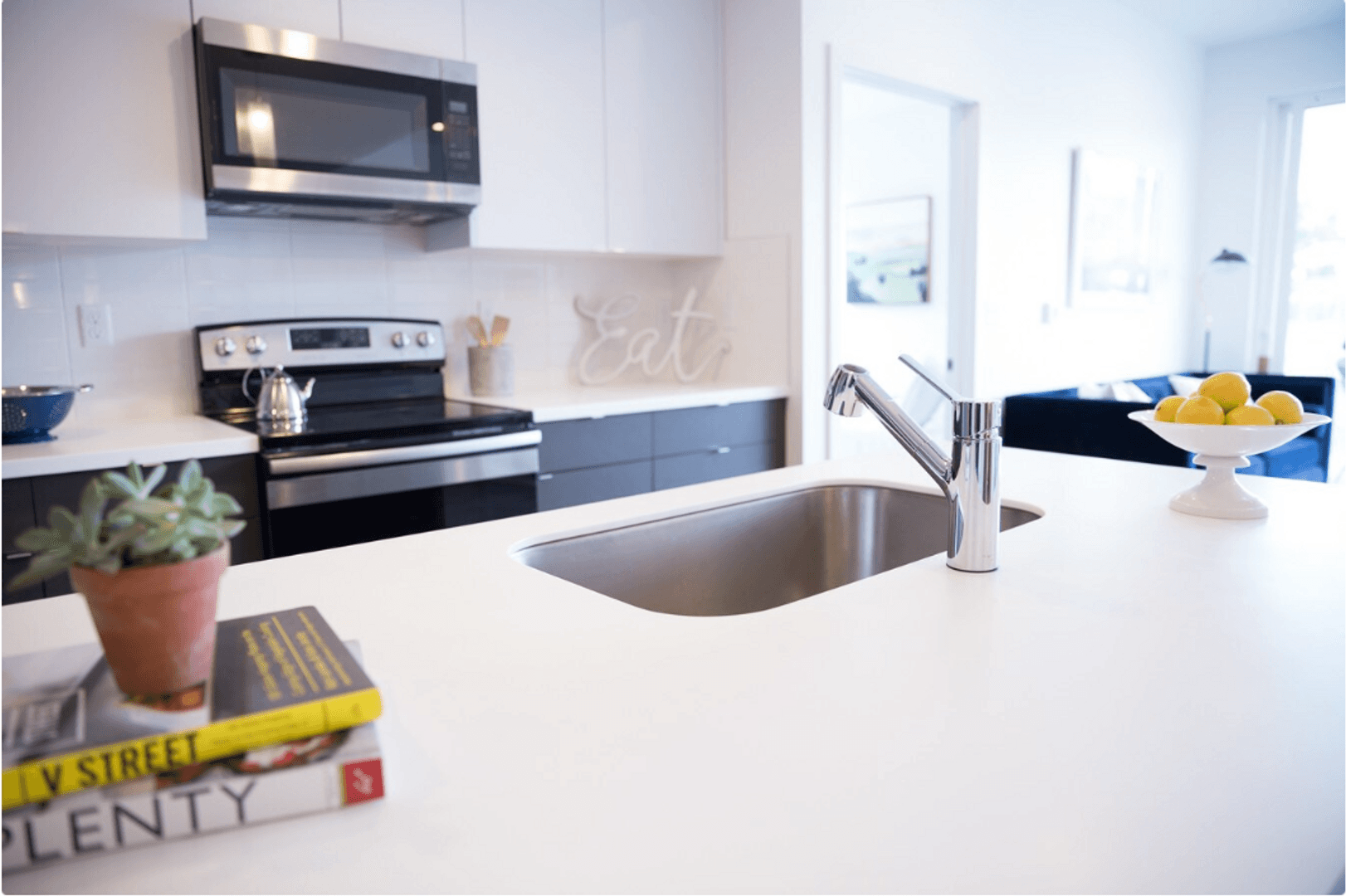 Spokane Apartment: 1310 W College Avenue