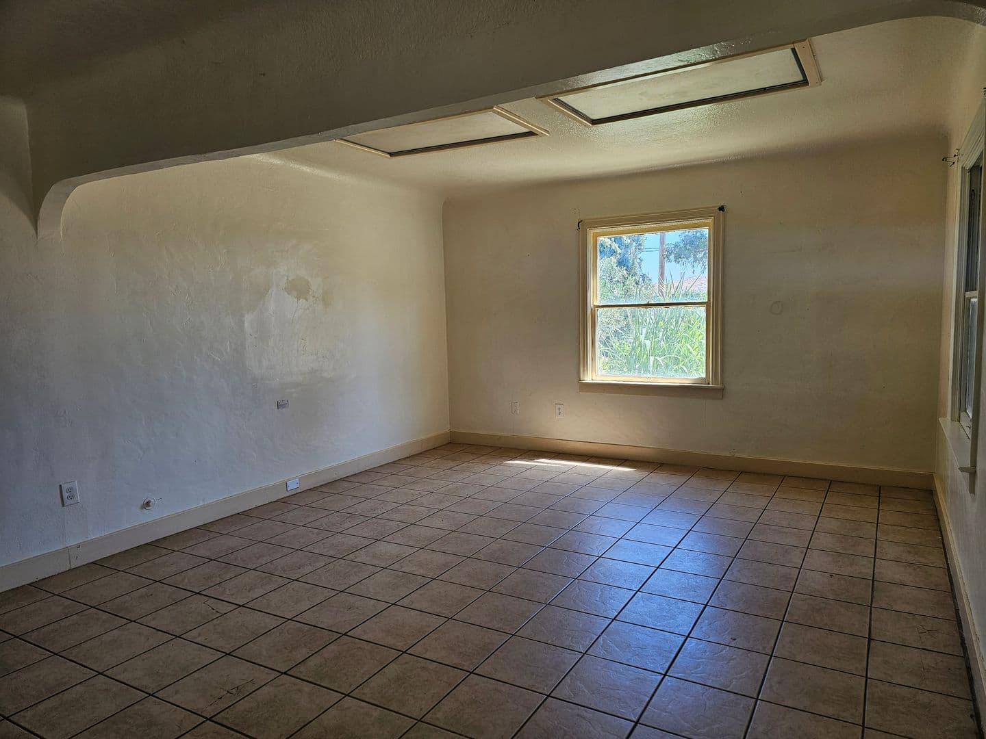 Dinuba House: 10549 S Alta Ave. #A