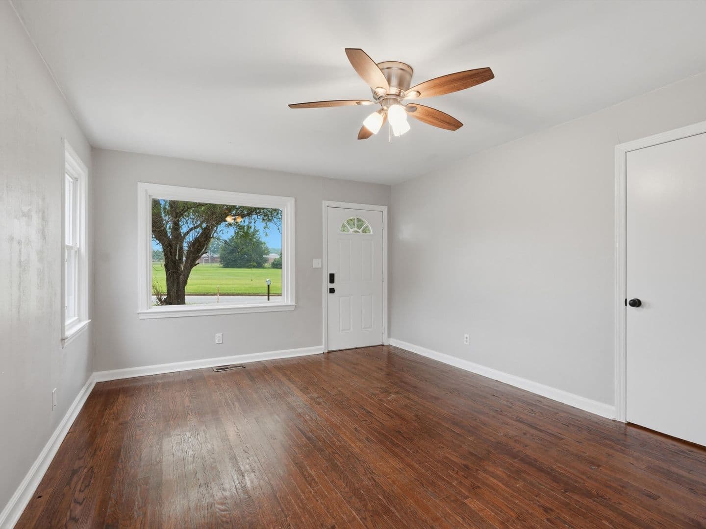 Decatur House: 1220 19th Avenue SE