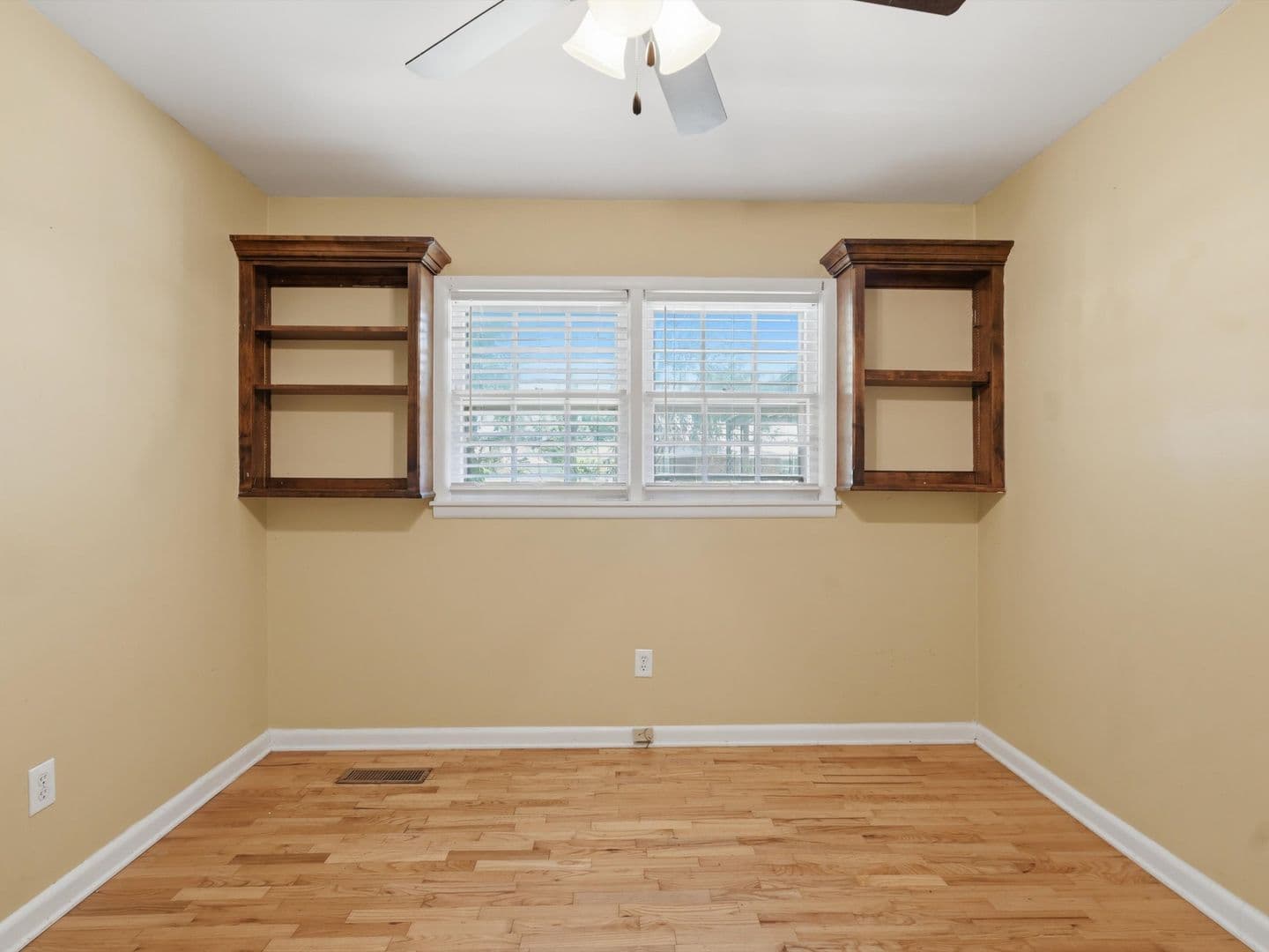 Athens House: 704 Jackson Drive