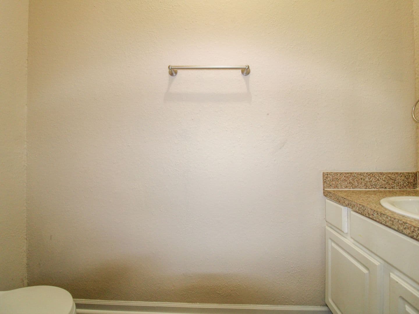 Pulaski Townhome: 122 Meadows Lane