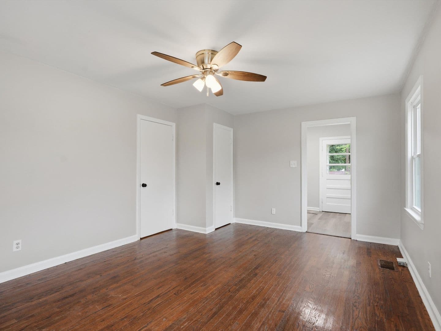 Decatur House: 1220 19th Avenue SE