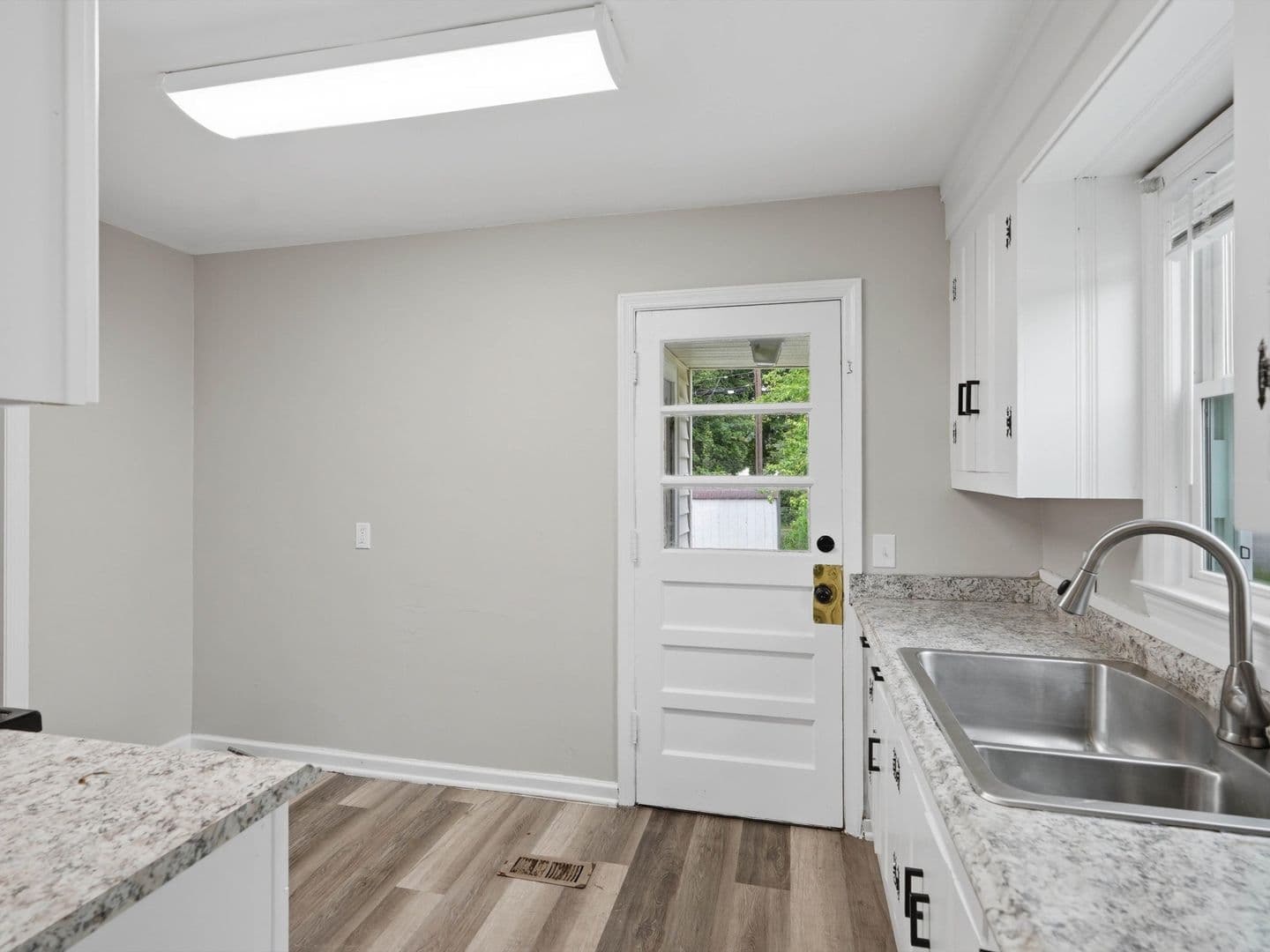 Decatur House: 1220 19th Avenue SE