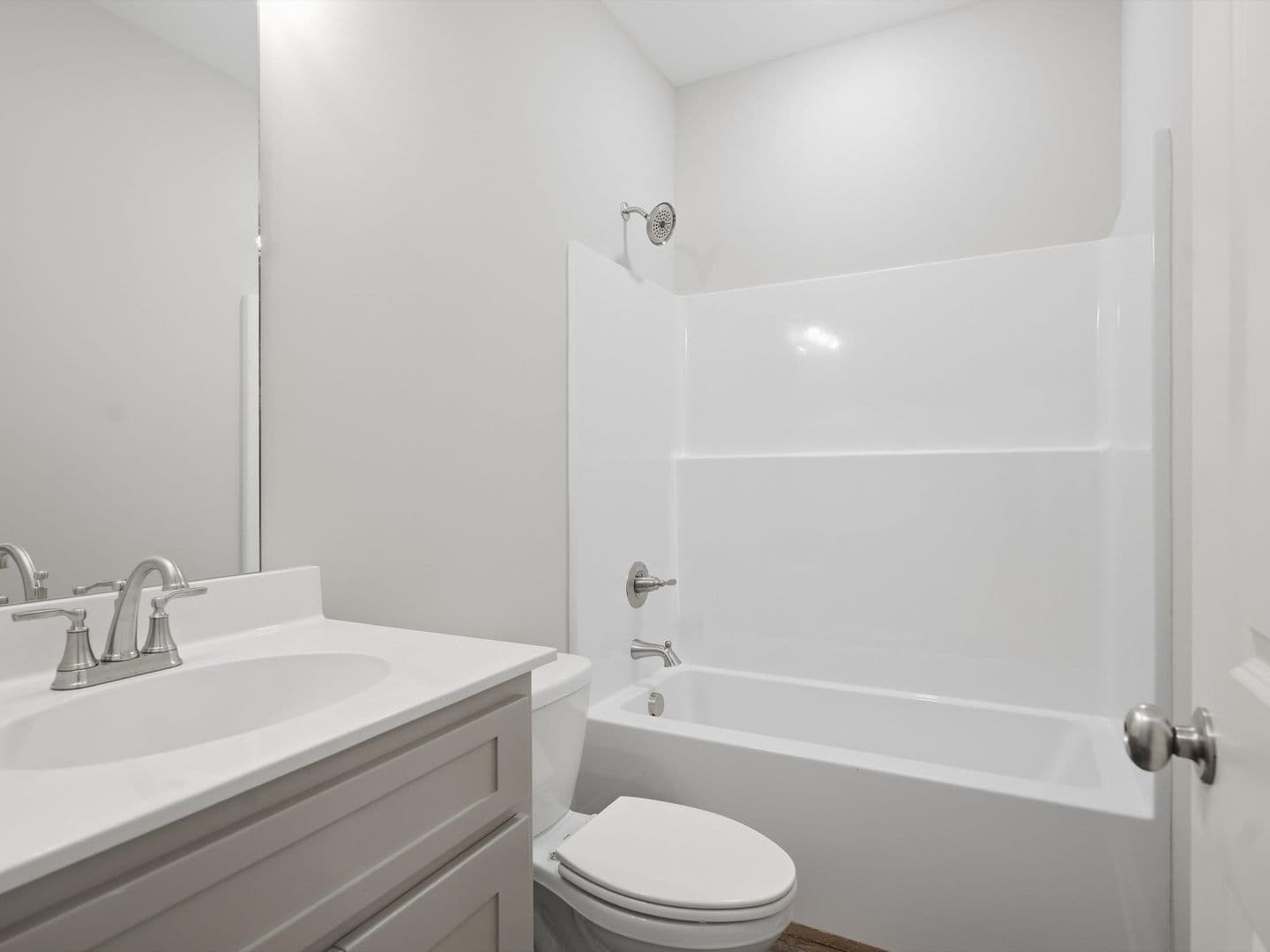 Ardmore Apartment: 28026 Pinedale Road
