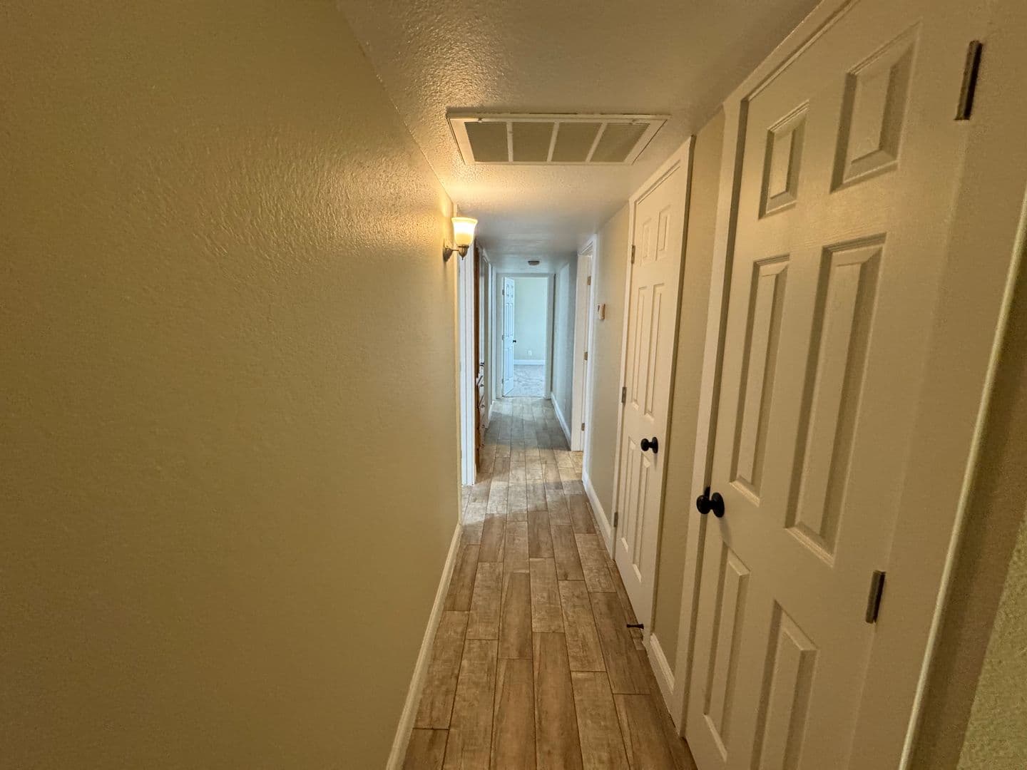 Dinuba House: 1061 E Millwood Drive