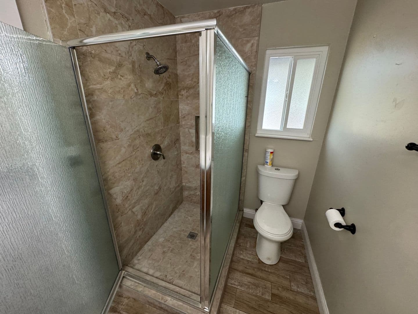 Dinuba House: 1061 E Millwood Drive