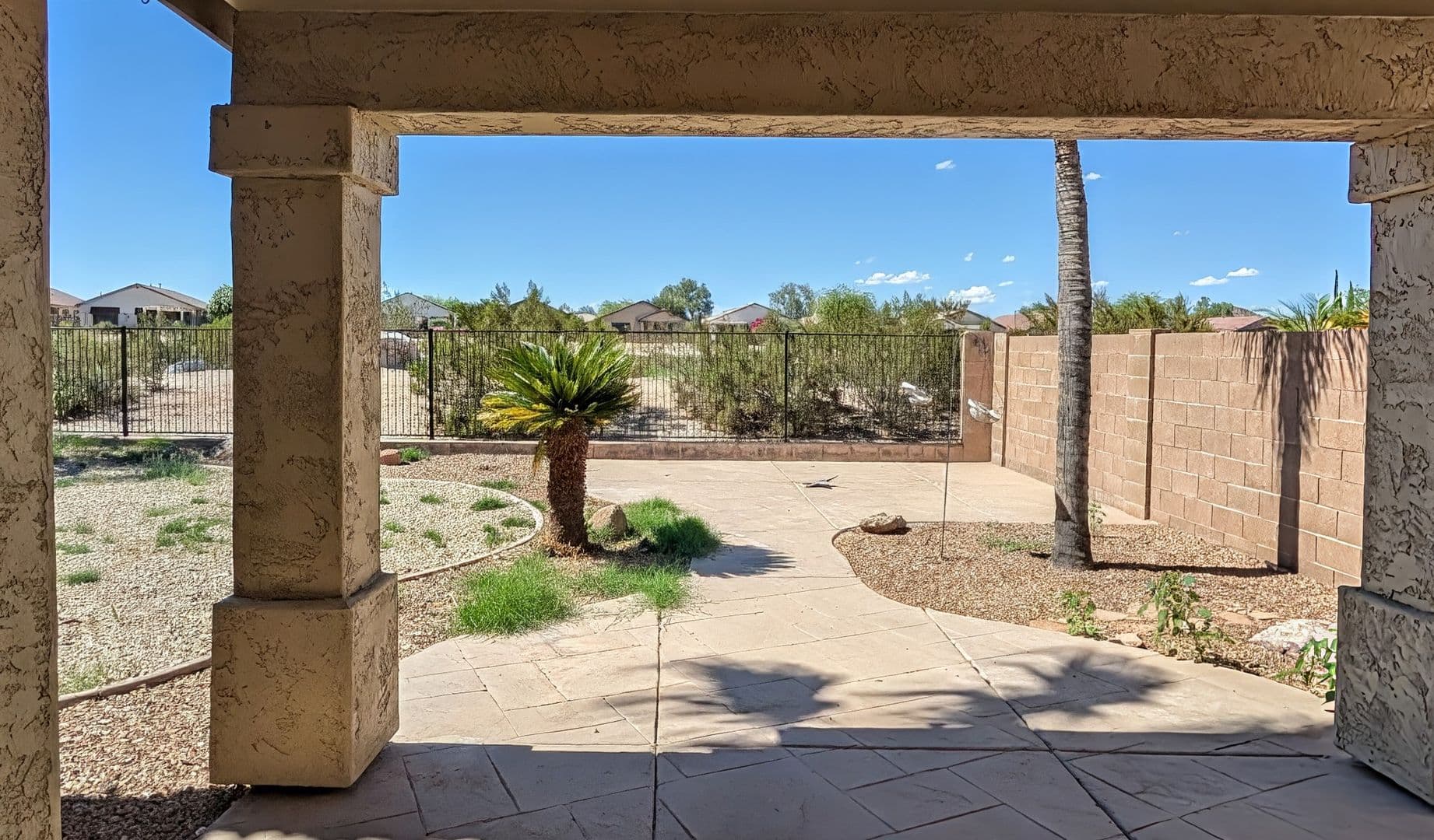 SAN TAN VALLEY House: 29810 N. LITTLE LEAF DR