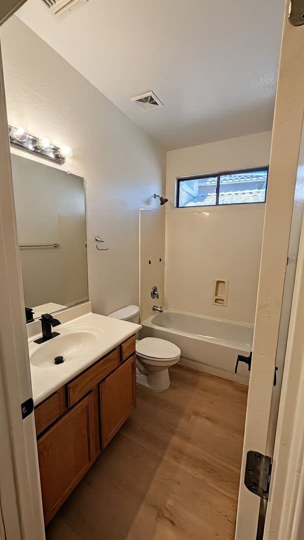 SAN TAN VALLEY House: 29810 N. LITTLE LEAF DR